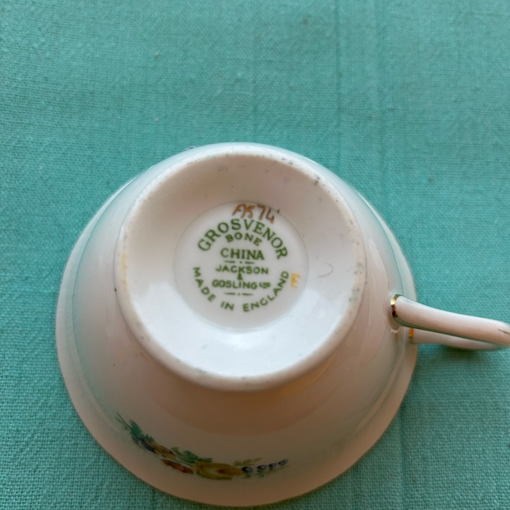 Antique Grosvenor Bone China Cup and Saucer - Picture 4 of 6